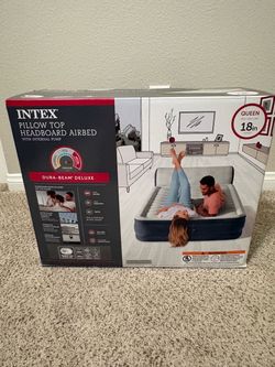 Pillow top headboard air mattress