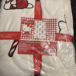 Hello Kitty Christmas Blanket