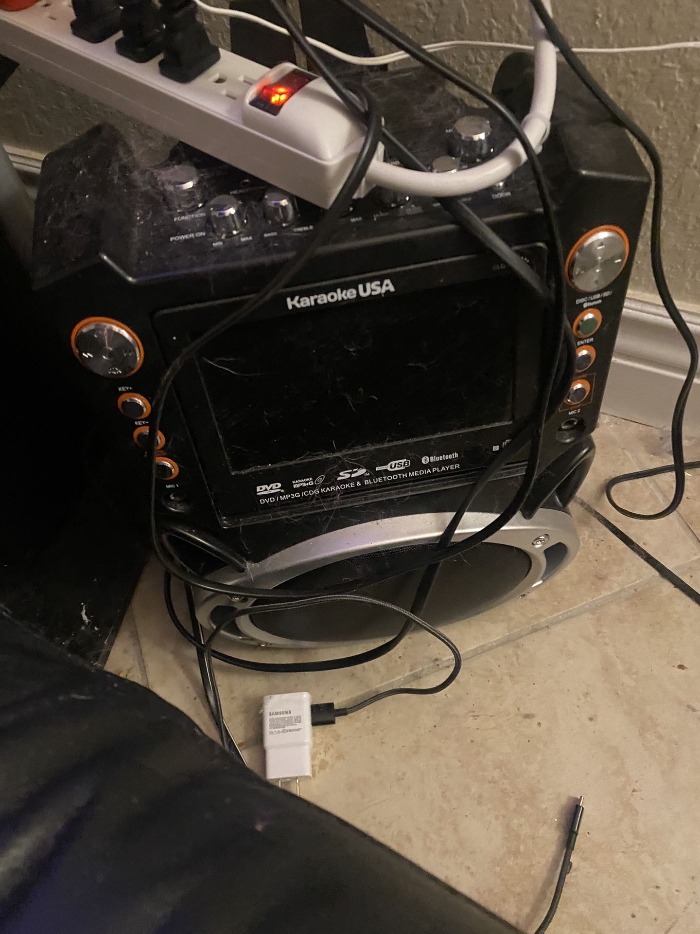 Karaoke Machine Great For Parties