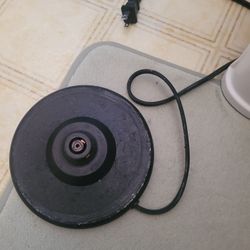 Bottom To Heat An Electric Kettle