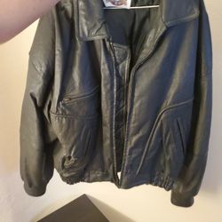 Men's Medium Black Leather Jacket
