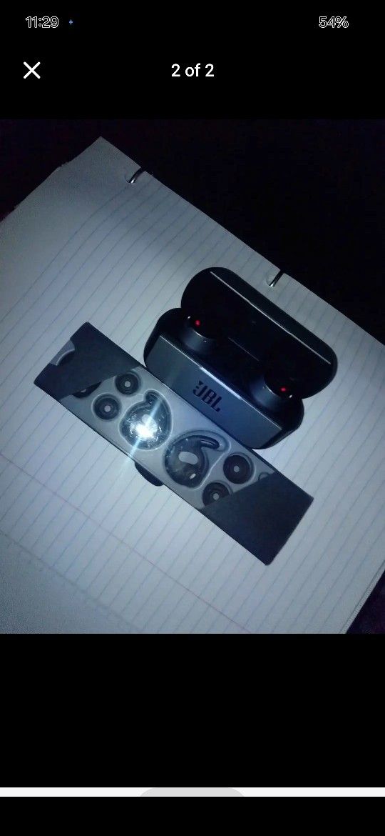JBL REVERSEFLOW EARBUDS