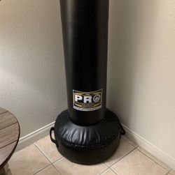 Brand New Black Pro 120 Pound Punching Bag