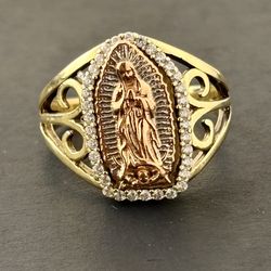 10K Gold Mary Ring Size 7.25 with Rose Gold