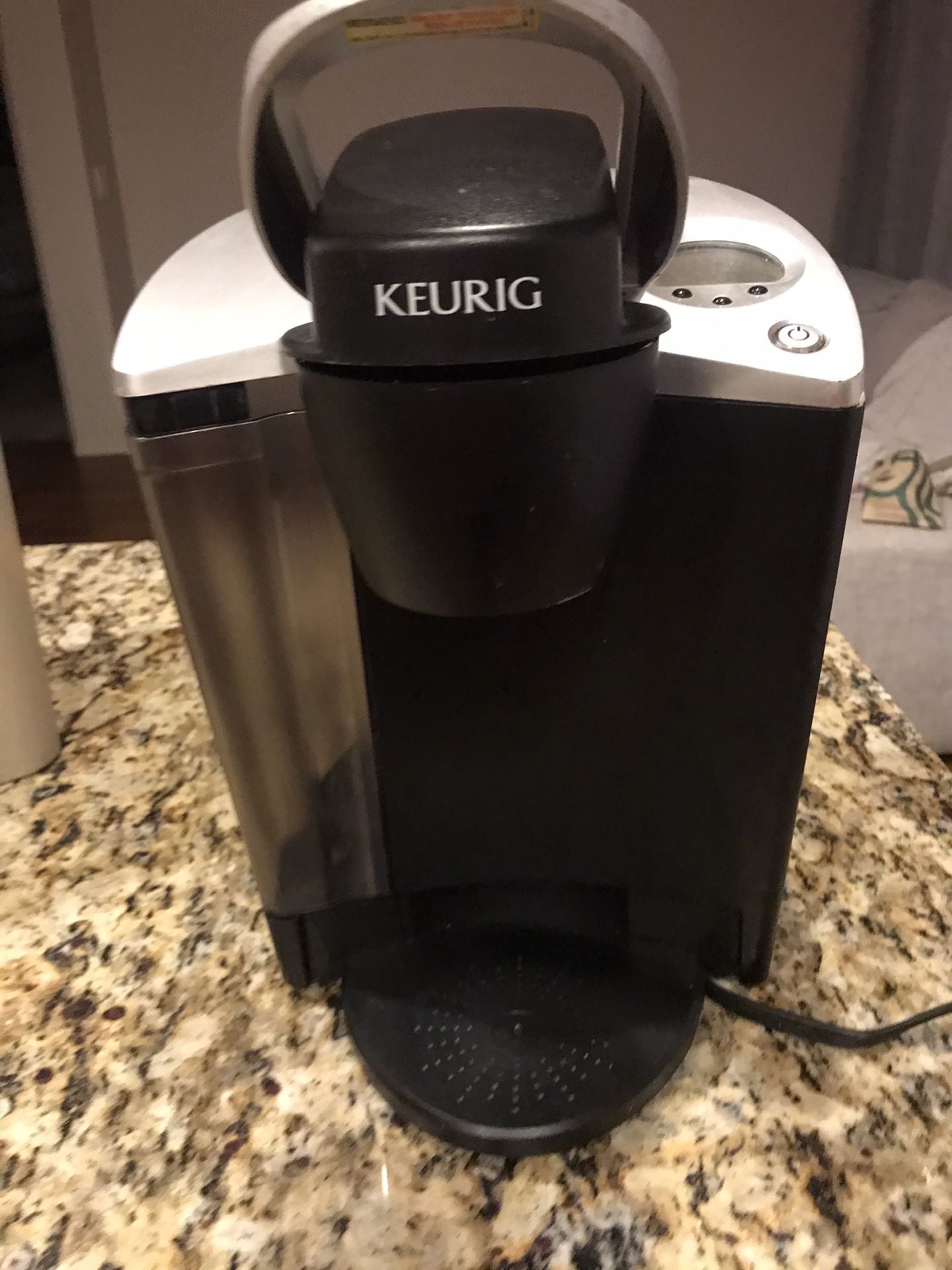 Coffee maker, with glass jar ,An extra K cups