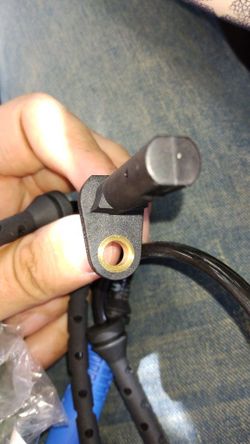 Bosch ABS Wheel Speed Sensor 0(contact info removed)70 - New Genuine Automotive Part [KO6599]