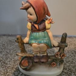 Vintage Goebel Hummel Figurine "Just Resting "