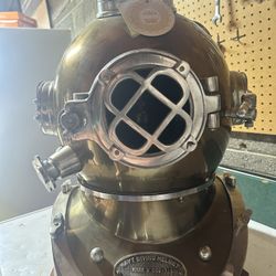 Navy Deep Diving Helmet