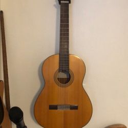 Yamaha CG122MS Classical Guitar