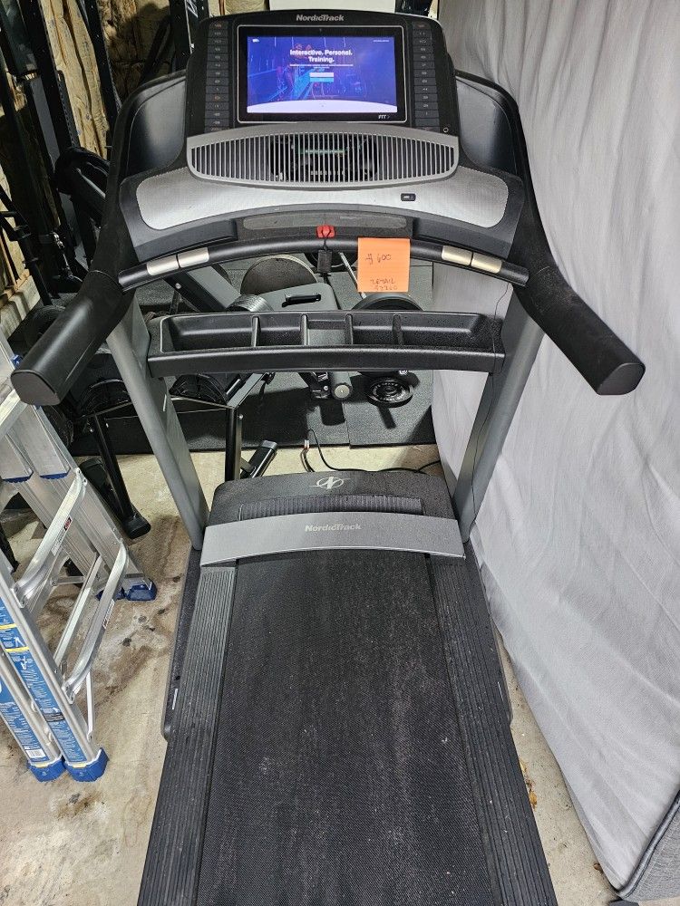 Nordictrack Commericial 2450 Treadmill