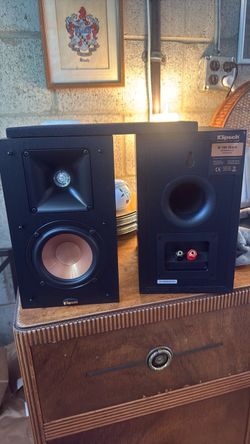 Klipsch B-100 Speakers