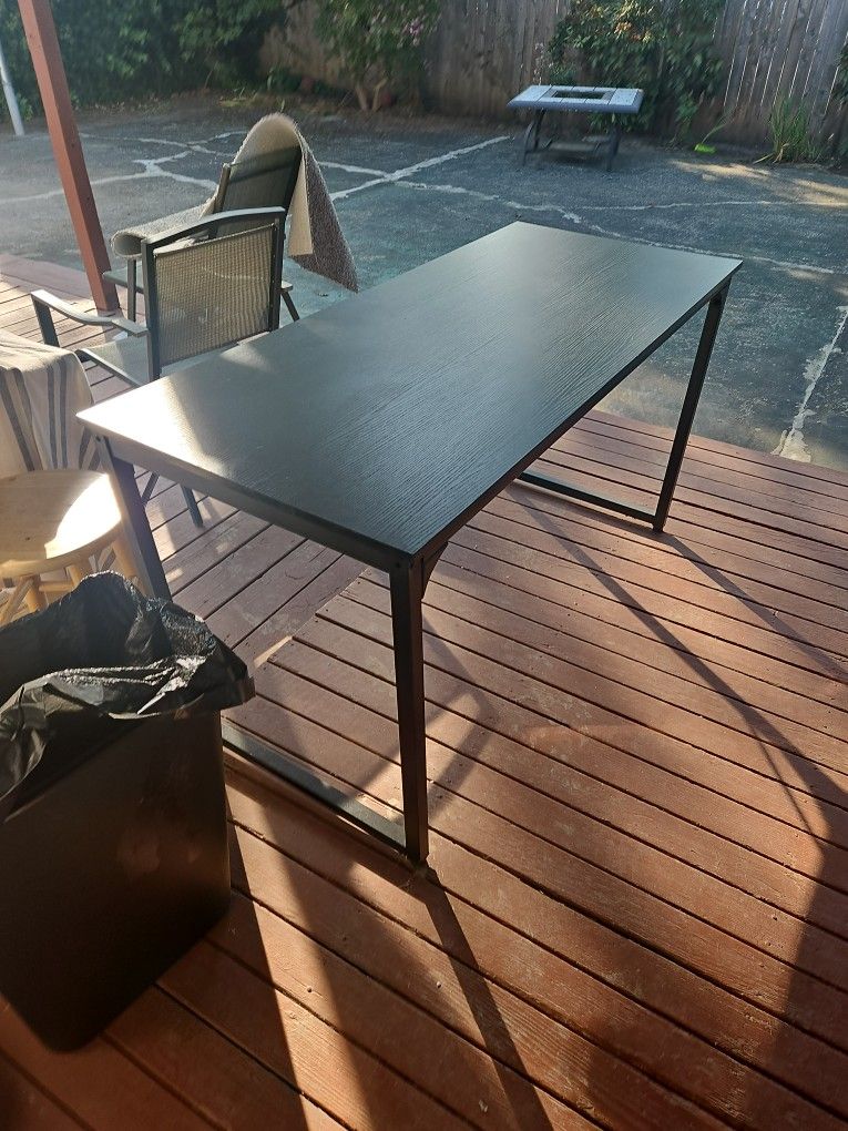 Black Table