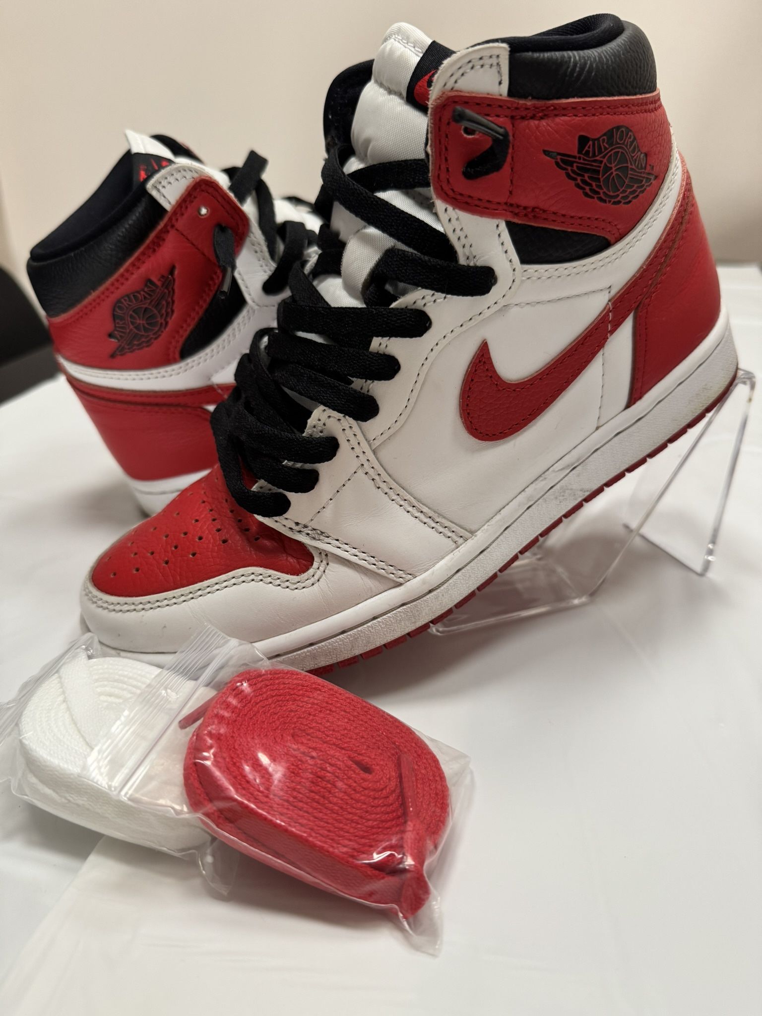Air Jordan 1 retro high OG Heritage
