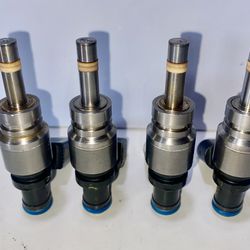 Used, Great Condition Set of 4X Fuel Injectors 06E906036C For Audi A4 A6 S6 S8 2.0L 3.2L 5.2L 05-11