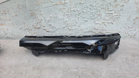 2023-2025 BMW XM LEFT SIDE LED DAYTIME RUNNING LIGHT OEM