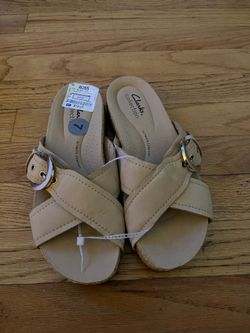 Clanks collection beige sandal cross over women’s 7