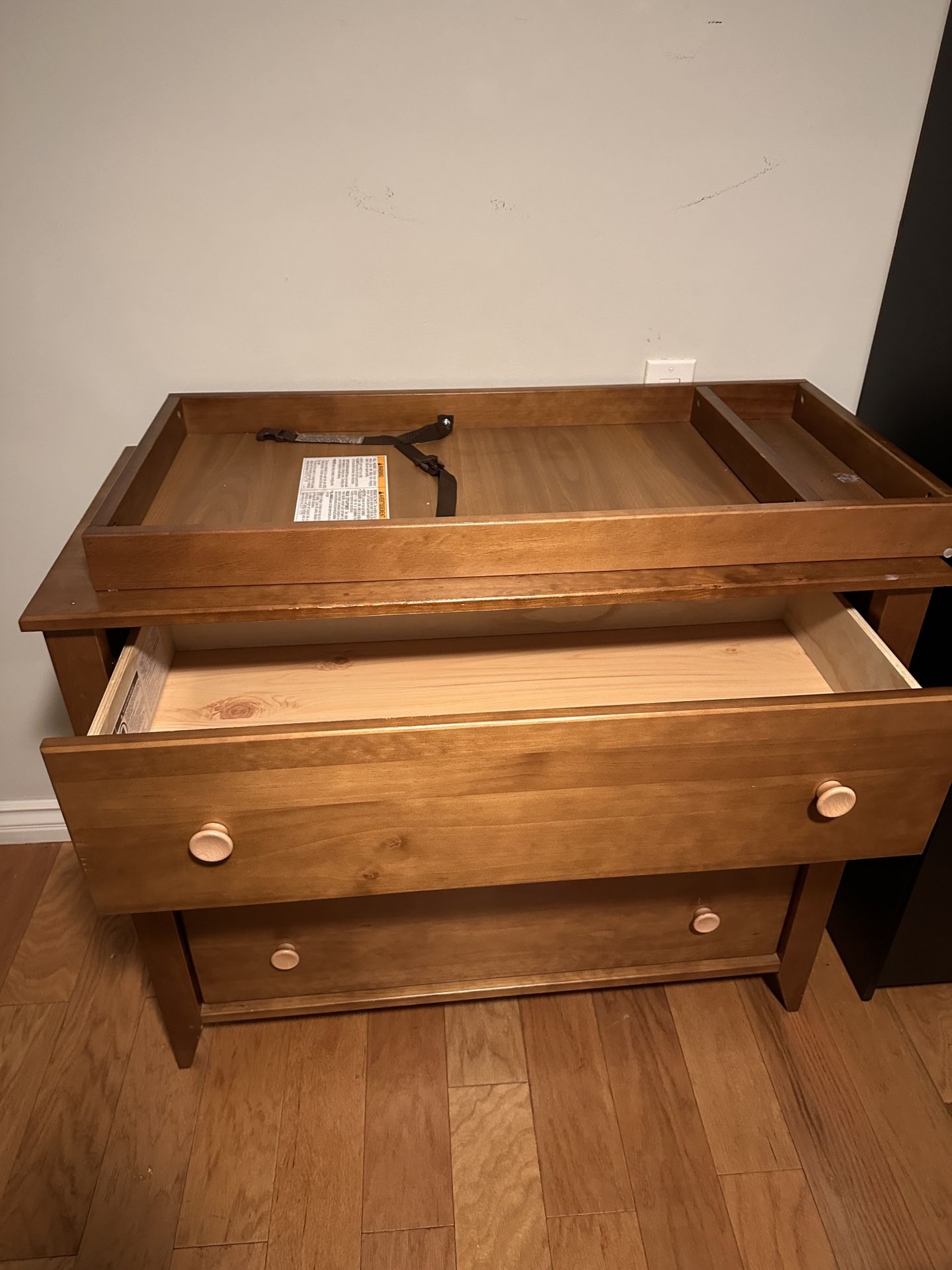 Sprout Baby Dresser With Changing table