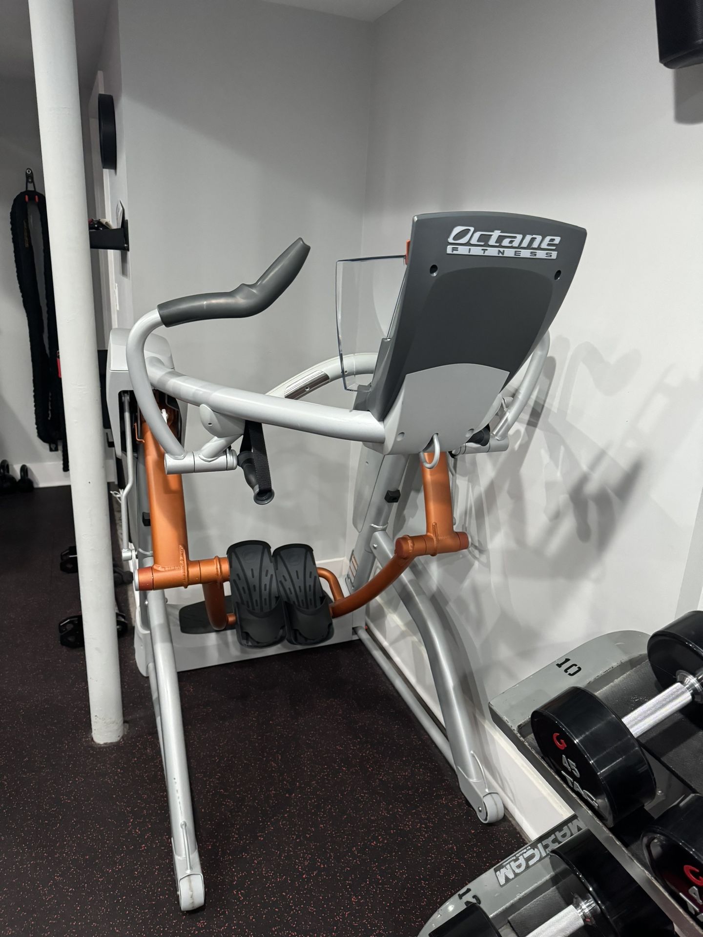 Octane Fitness ZR8 Zero Runner Treadmill