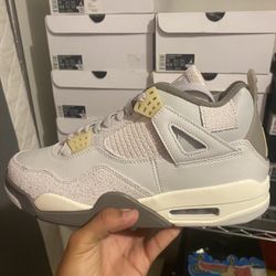 Jordan 4 Retro SE Craft Photon Dust
