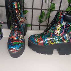 Graffiti Design Platform Boots
