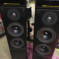 Meridian  DSP5000 Digital Loudspeaker System