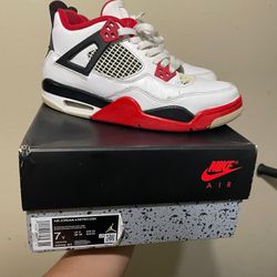 Jordan 4 Retro OG Fire Red