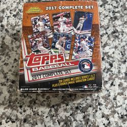 baseball/football cards 