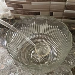Antique Glass Punch Bowl With 9 Glass Cups