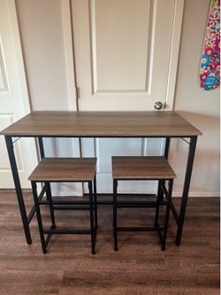Kitchen table/ island for apartment