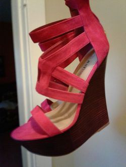 Red heels 8.5