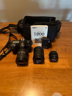 Nikon D200 DSLR Camera Kit + (2) AF-S DX NIKKOR 18-200mm VR Lenses + Accessories