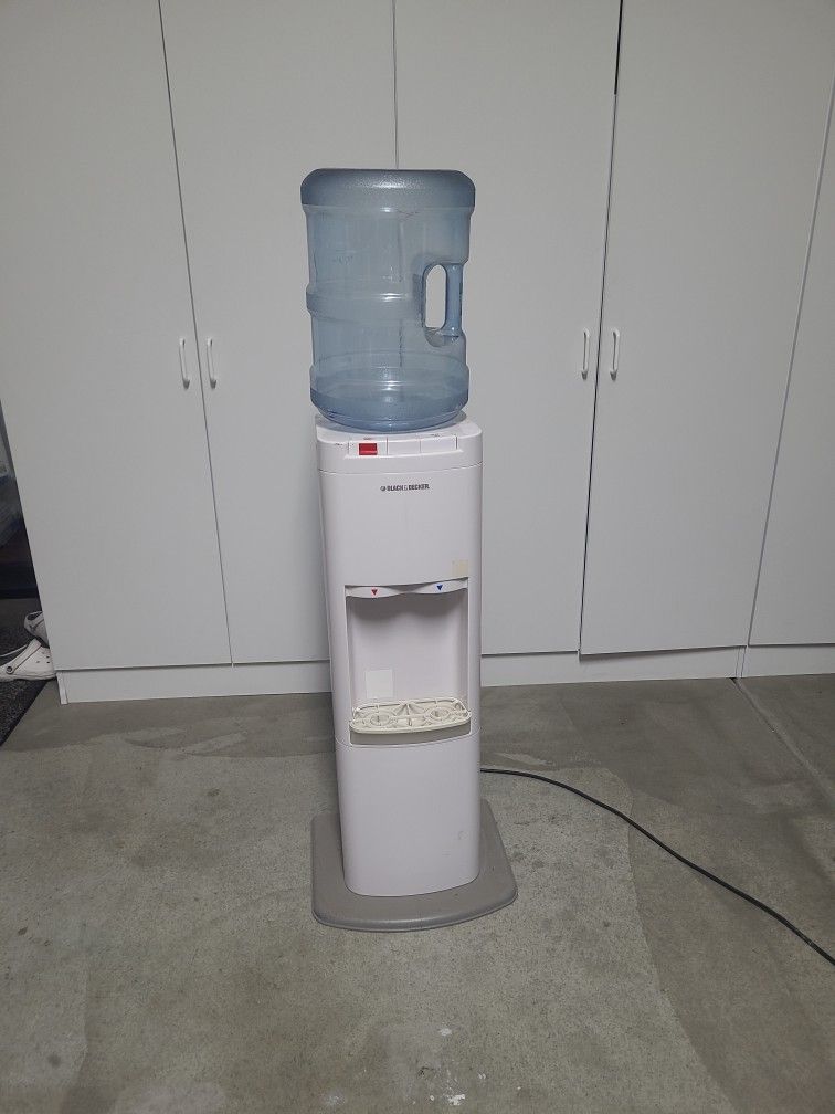 Black & Decker Water Dispenser