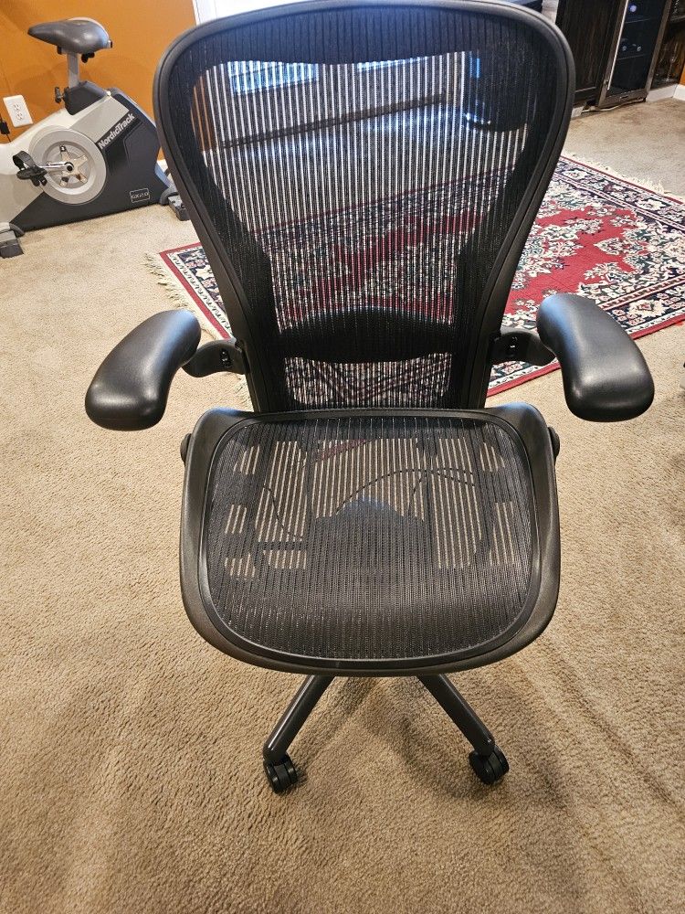 Herman Miller  Aeron Chair