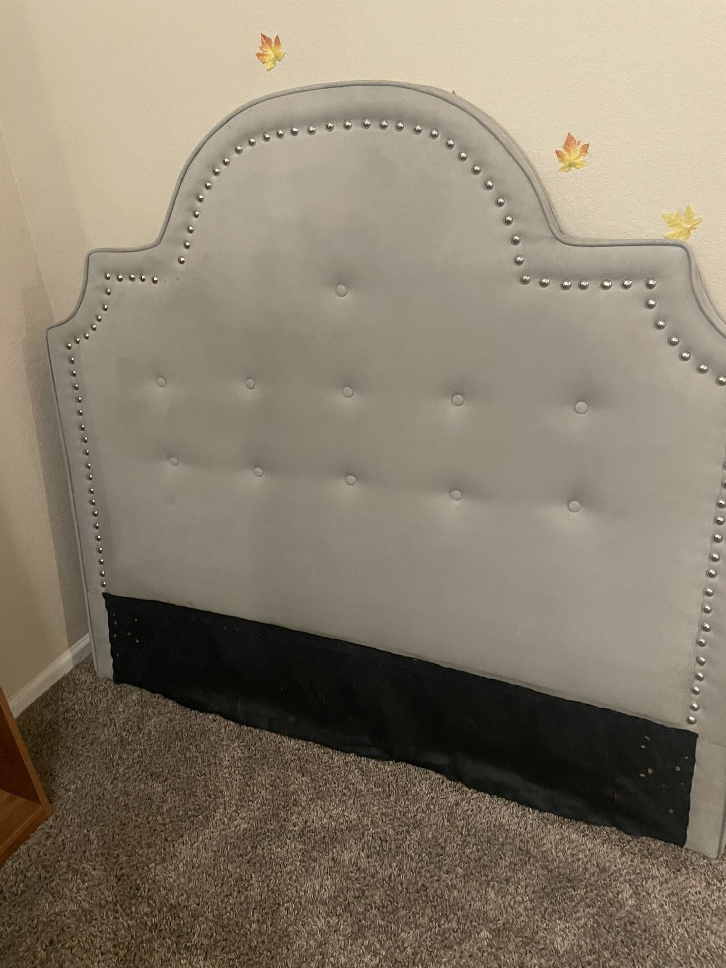 Headboard 