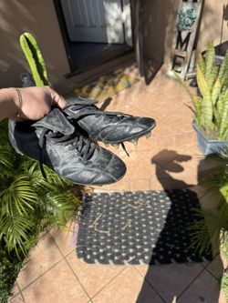 Premier 2 SG Pro AC 'Triple Black' soccer cleats size 8