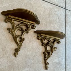 BEAUTIFUL SET OF TWO DECORATIVE SHELVES