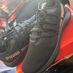 Pumas Women’s Shoe