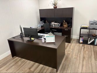72" W x 102" D Executive U-Shaped Desk with Storage – $600 📦 Florida