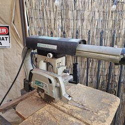 De Walt 700 8" Radial Arm Saw