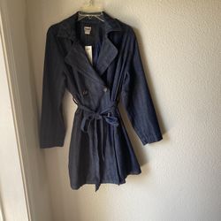Brand New Woman’s Chicos brand Navy Blue Denim Jacket Up For Sale 