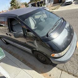 1996 Toyota Previa 