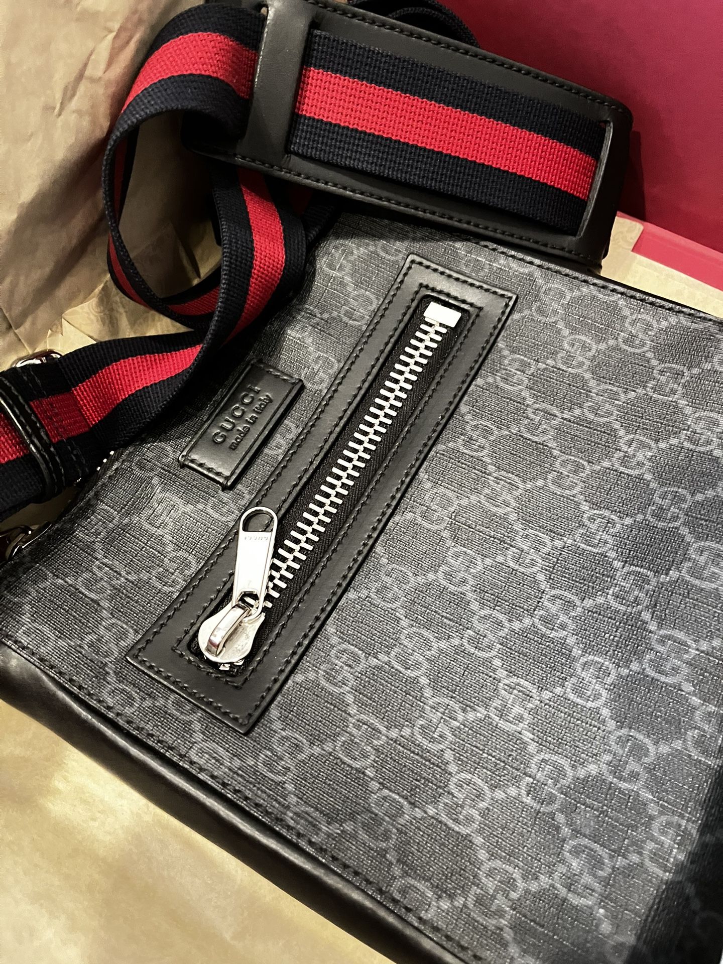 Gucci Messenger Bag