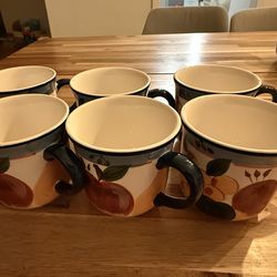 tea sets, mugs, and cream jar