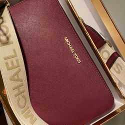 Michael Kors Jet Set Large Crossbody Bag| Dark Berry