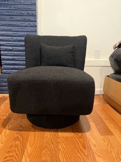 Swivel sofa chair