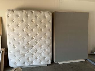 Queen size mattress with box spring