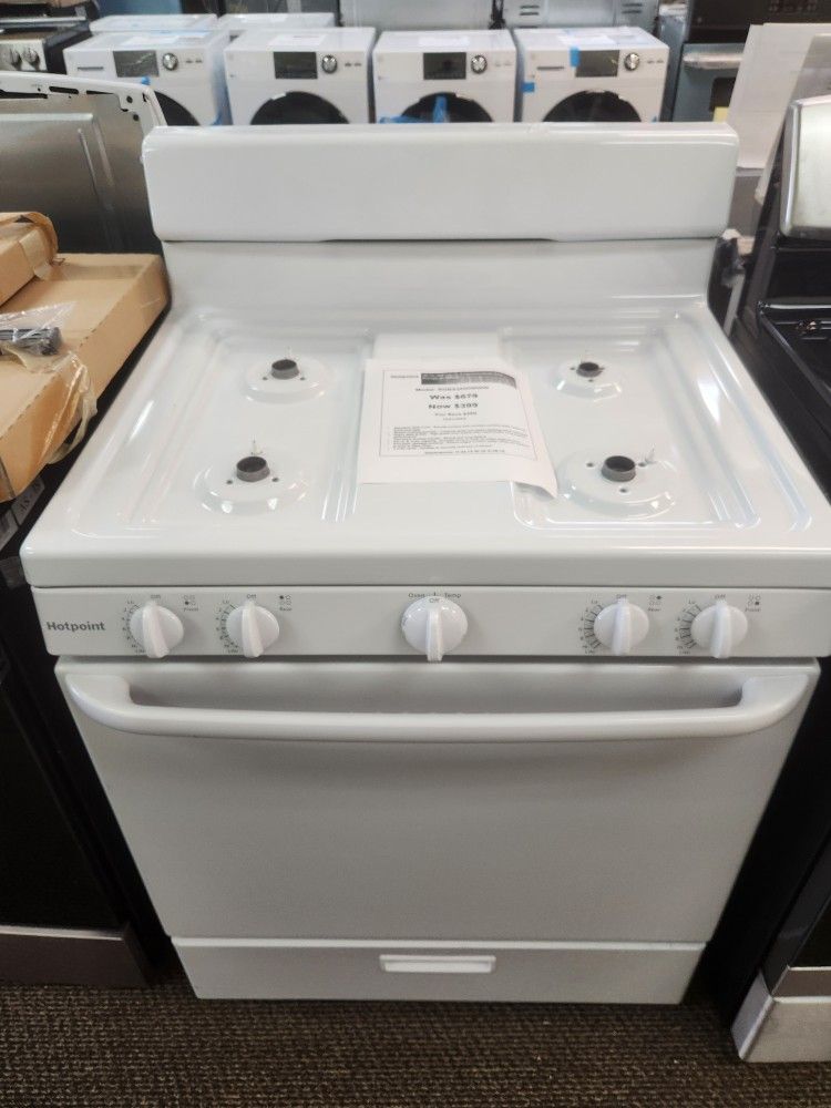 30 in. 4.8 cu. fte Freestanding Gas Range in White