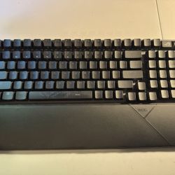 Asus ROG Strix Scope 2 keyboard