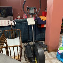 Gold gym elliptical