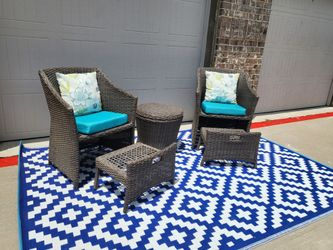 5 piece patio wicker chairs and table set.